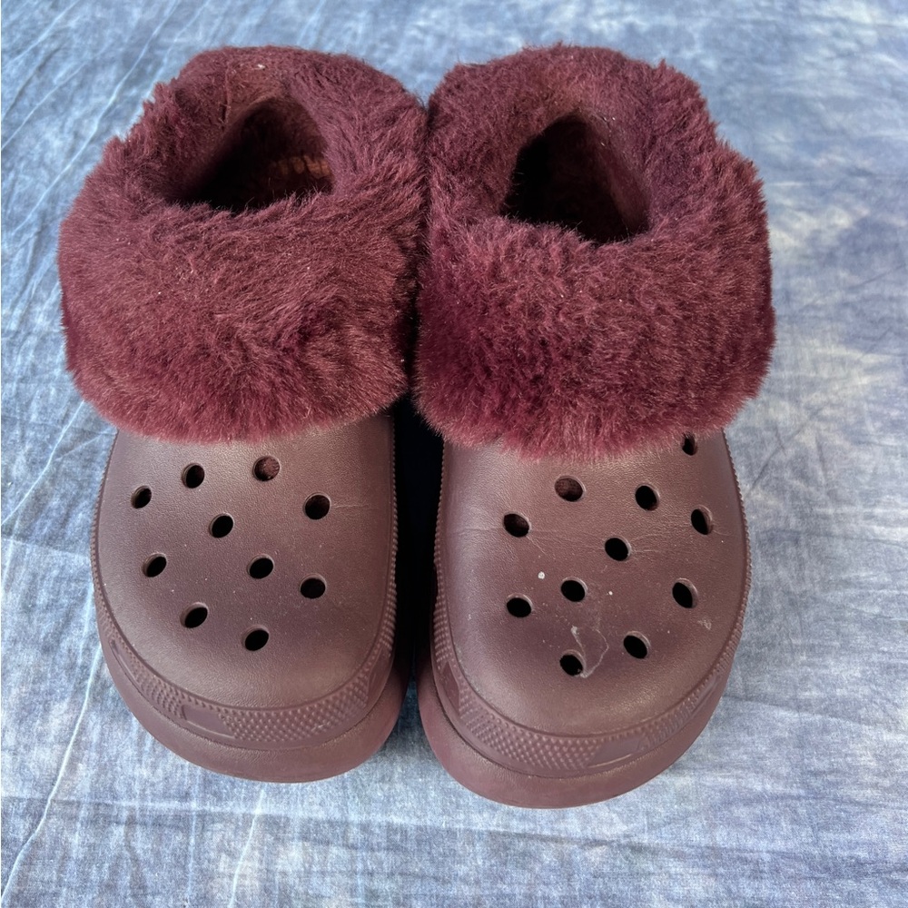 Crocs Furever Crush Fur-Lined Platform Clog | Black | M6 W8